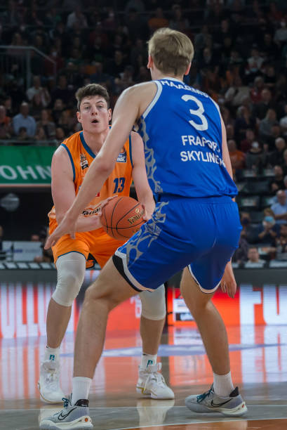 压力下的年 压力下的年